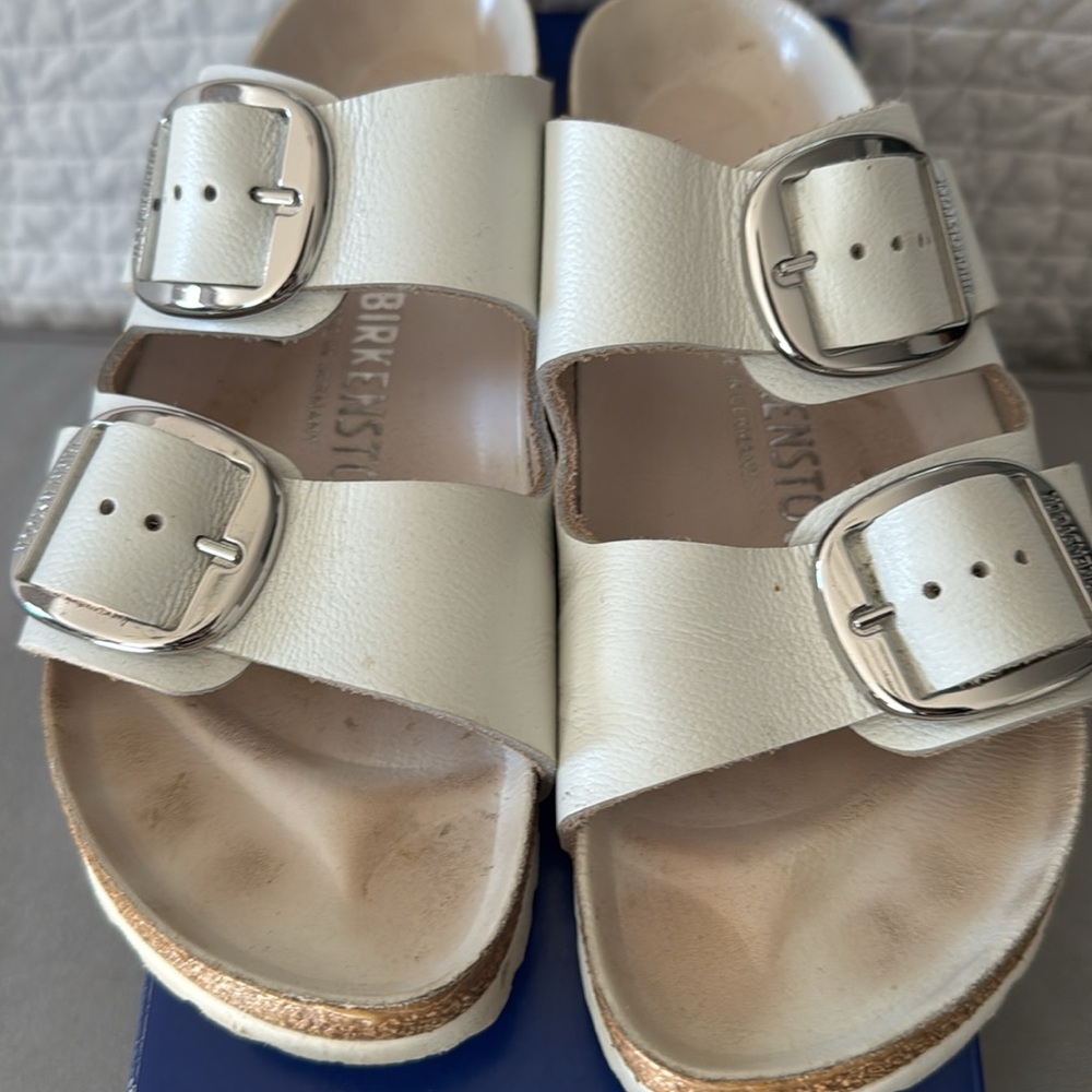 Birkenstock Arizona Big Buckle White Sandals - Picture 6 of 7